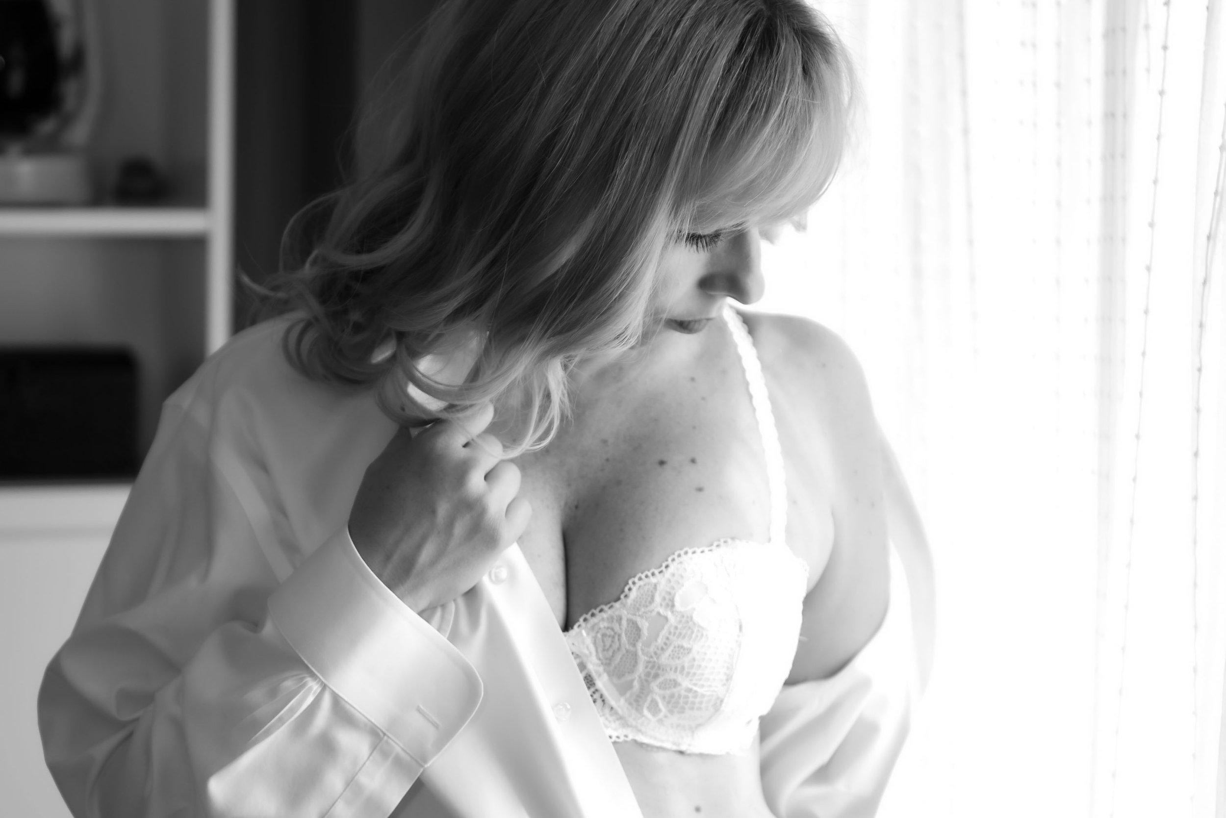 Toronto sensual boudoir photography
